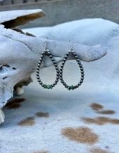 Load image into Gallery viewer, The Seri Earring
