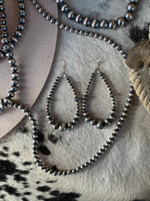 Load image into Gallery viewer, The Karsyn Earring
