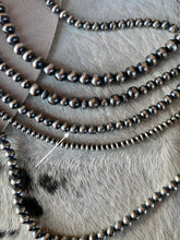 Load image into Gallery viewer, 6mm Navajo Pearl Bracelet
