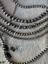 Load image into Gallery viewer, 8mm Navajo Pearl Bracelet
